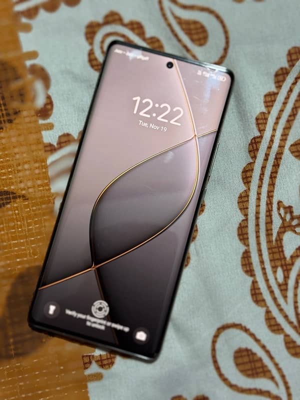 TECNO SPARK 20 pro+ 6