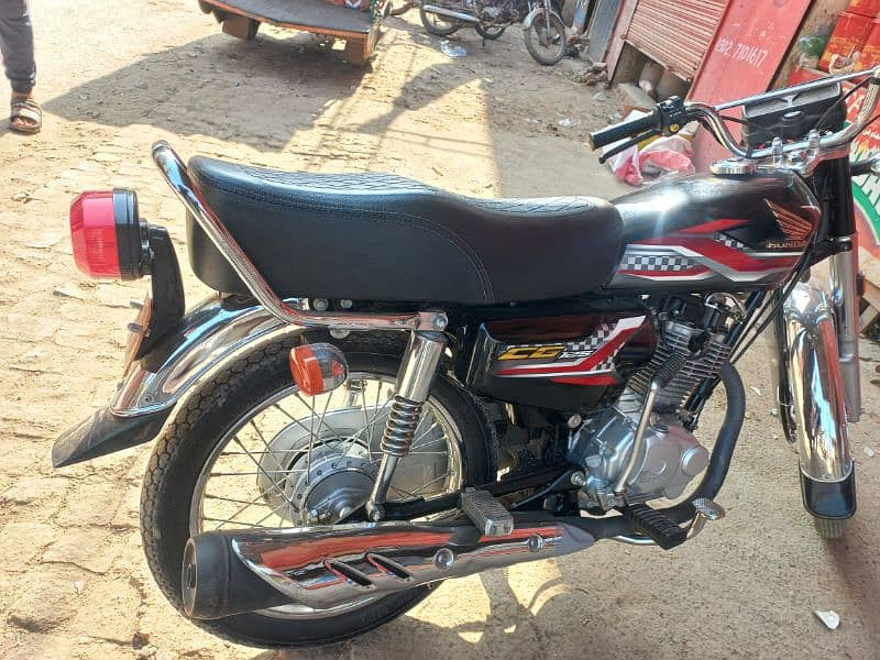 honda 125 balck colur 2024 5