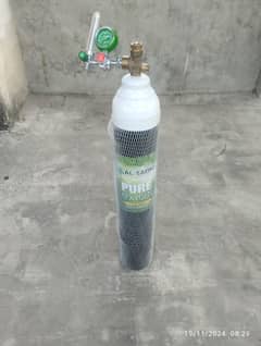 10 liter oxygen cylinder almost brand new condition