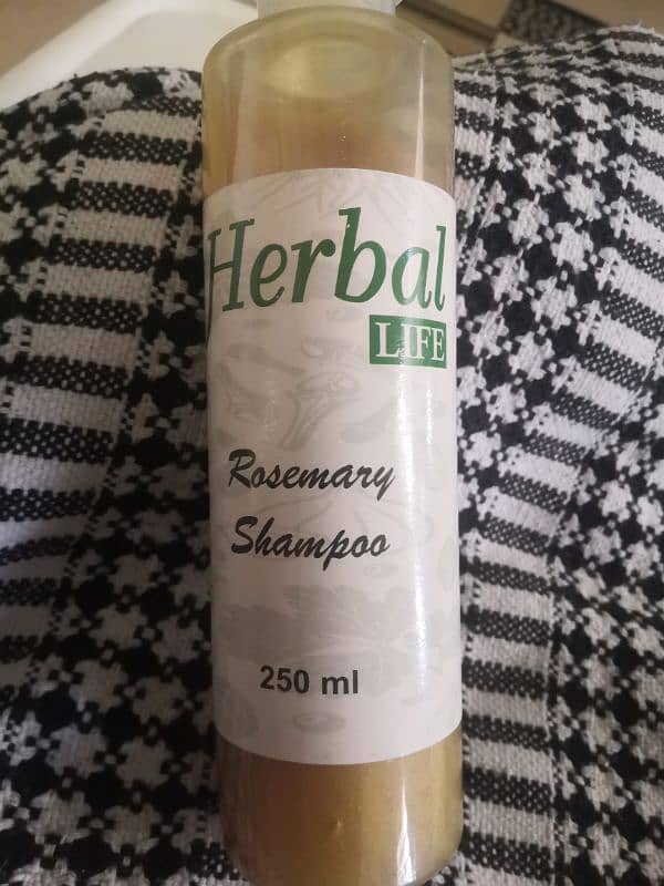 herbal shampoo 2