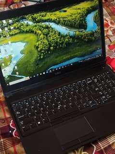 DELL Latitude 5580