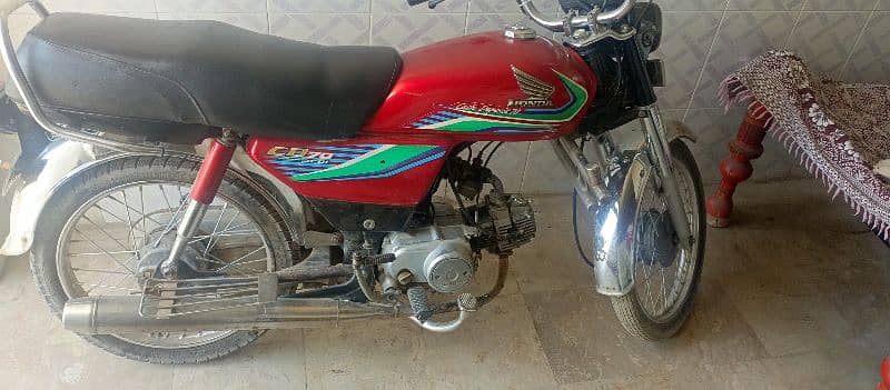 Honda CD 70 very good condition bhot kam use hotaa hai 0