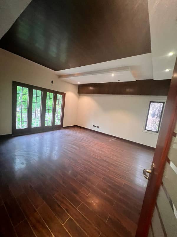 3 Kanal Commercial House For Rent In Gulberg Best For Multinational corporate Offices 11