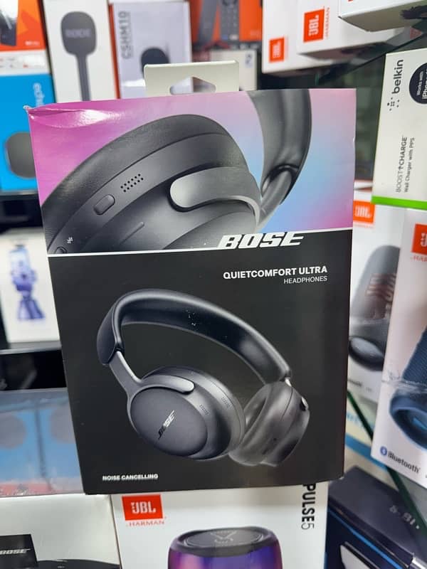 QUIETCOMFORT ULTRA NOISE CANCELLING WIRELESS HEADPHONES BLACK 6