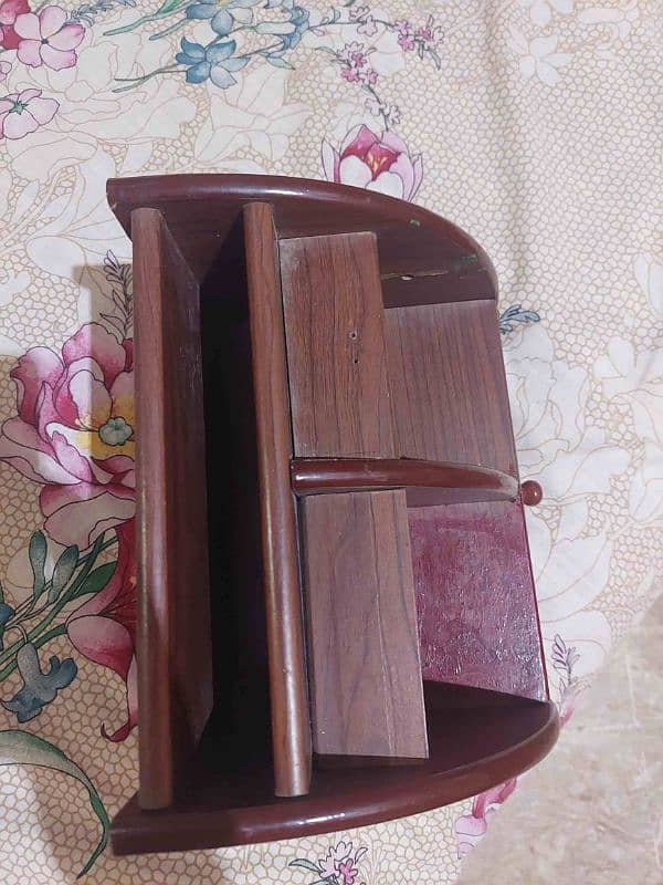 office pen stand in smart condition 0