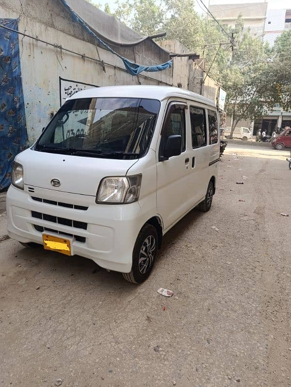 Daihatsu Hijet 2013 1