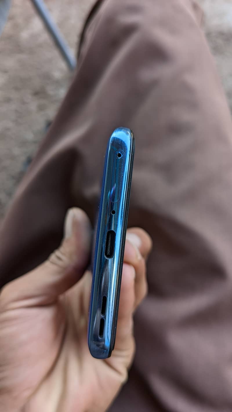 OnePlus 9  8/128 4