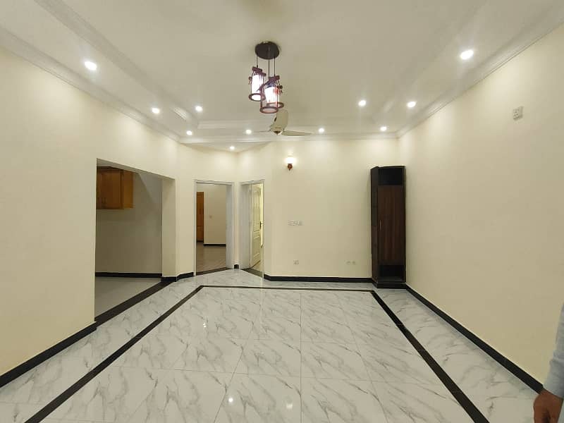 10 Marla House For Rent In Bahria Town 0