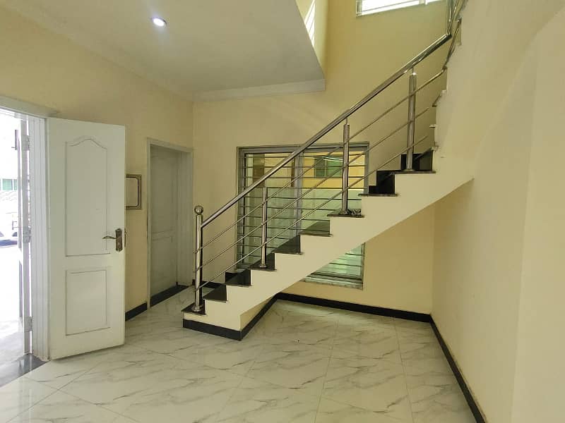 10 Marla House For Rent In Bahria Town 10