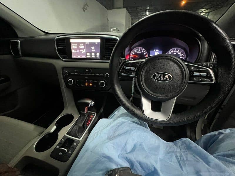 KIA Sportage FWD 2022 7