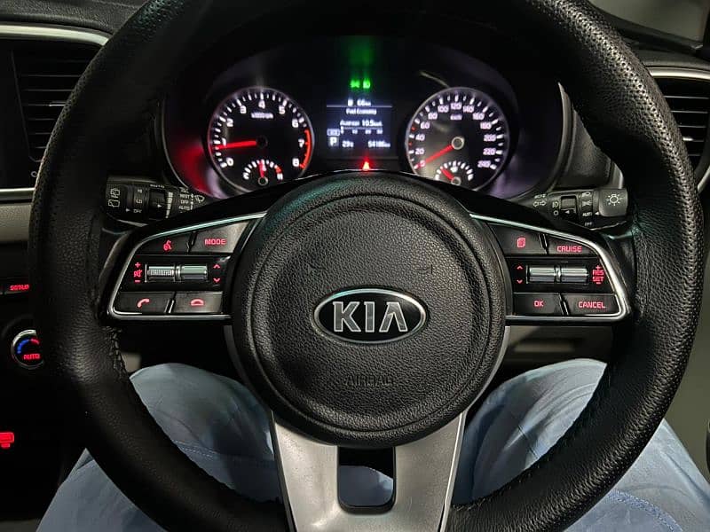 KIA Sportage FWD 2022 13