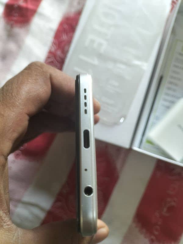 Infinix Note 11 4-128 with Box charger for sale in Lahore. 4