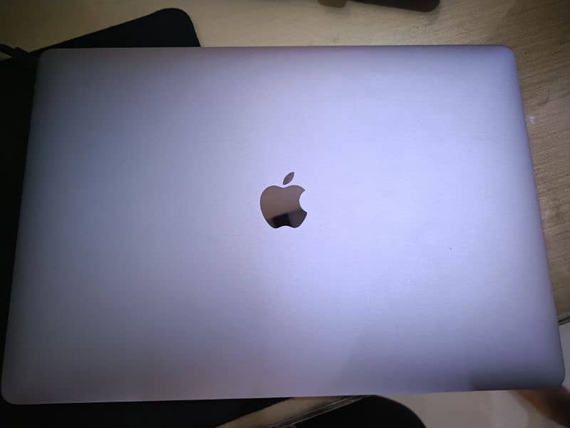 Apple Macbook Pro 2018 0