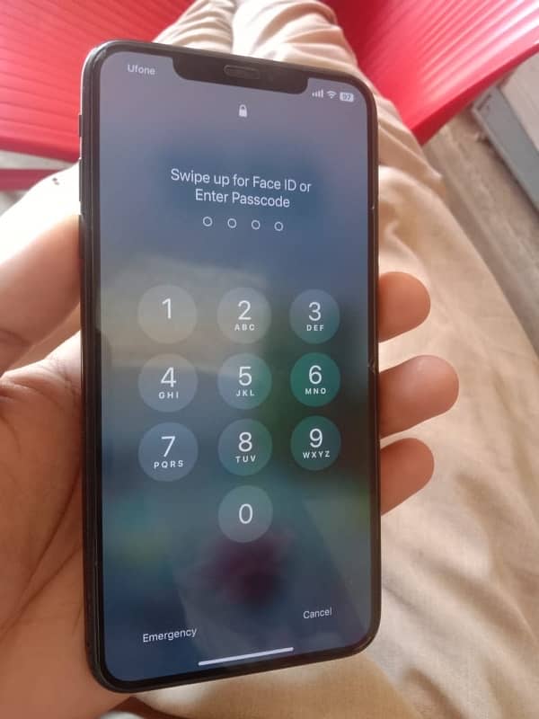 i phone xs max 64gb fectory unlock (black) 0