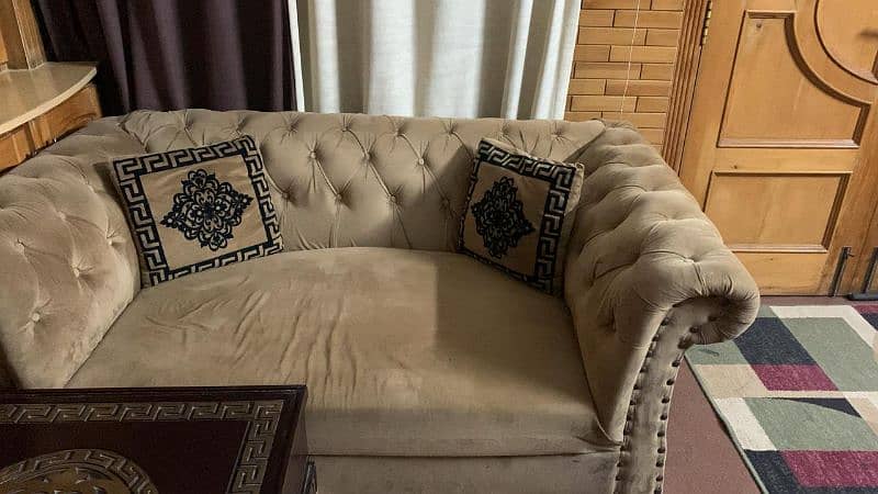 5 seater sofa with cushions 0