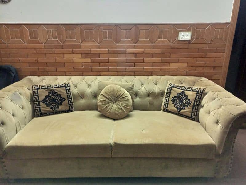 5 seater sofa with cushions 2