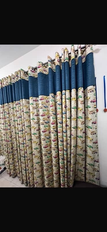 Kid’s curtain 1