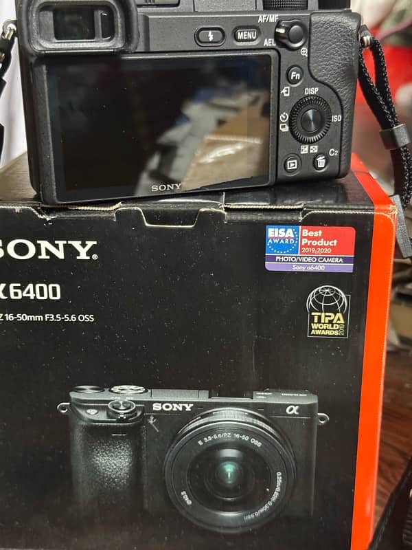 Sony Alpha a6400 Mirrorless Camera with 16-50mm Lens 1