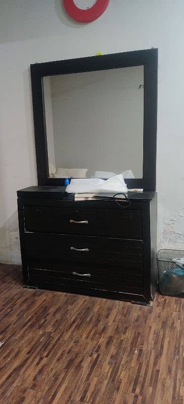 dressing table and mirror 1