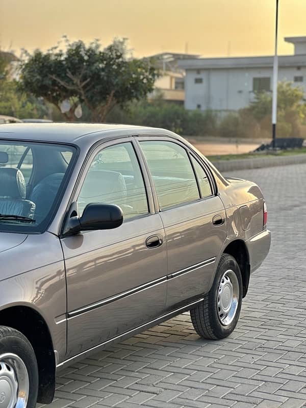 Toyota Corolla XE 2001 2