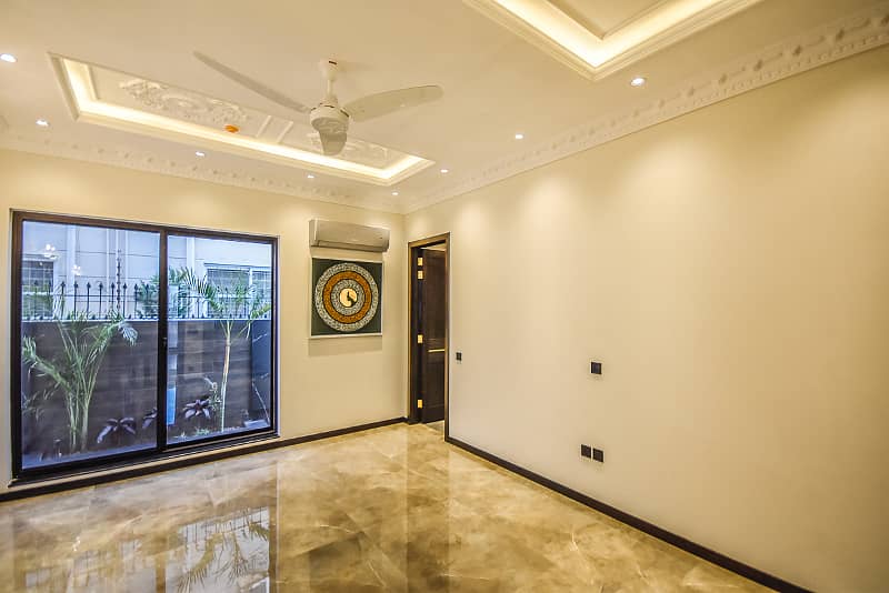 1 Kanal Most Luxury Beautiful Design Bungalow For Sale At Prime Location 19