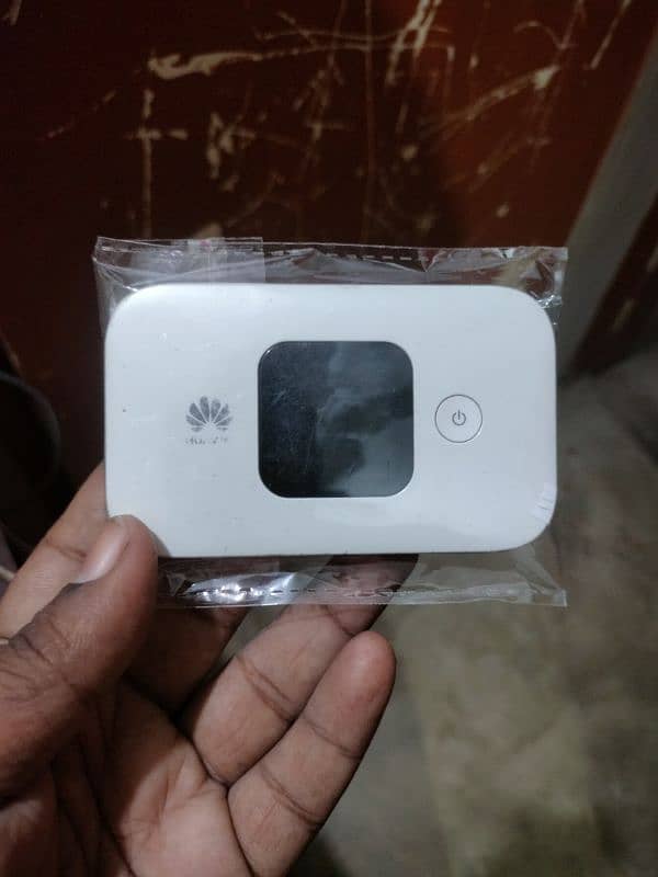 Unlock Huawei E5372s-22 All Network Calling Sim 4G LTE WiFi Device 1