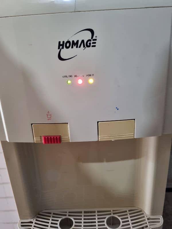 Homage Dispenser 2