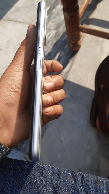 vivo y20 urgent sale 3