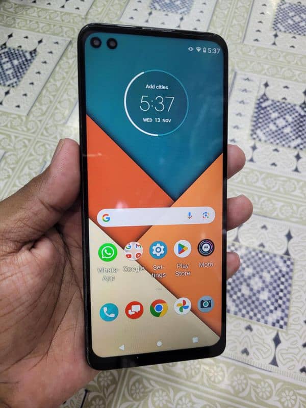 Moto / Motorola One 5g UW Non Pta 0