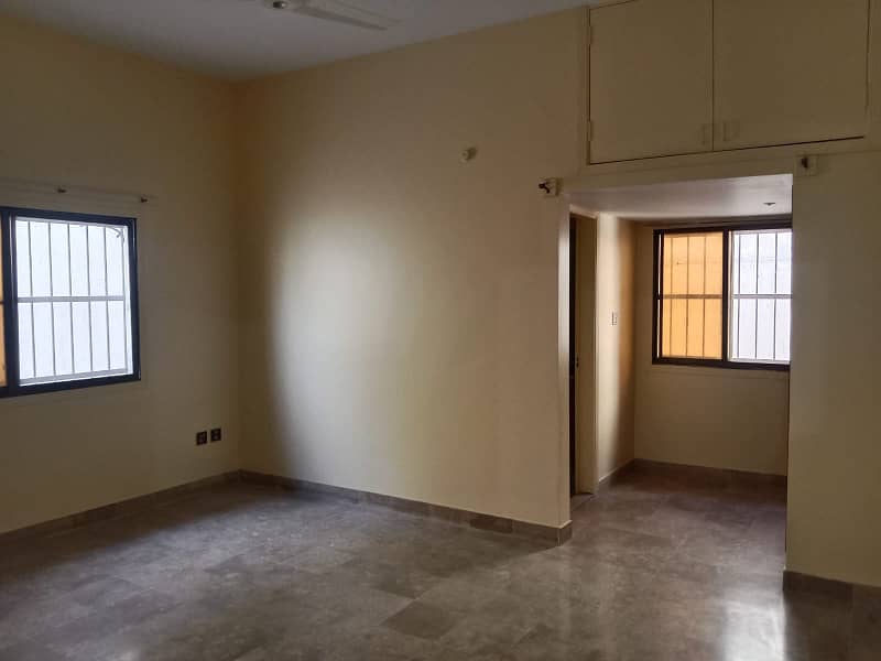 two bed dd 2nd floor portion for rent in johar ( PIA Society) 4