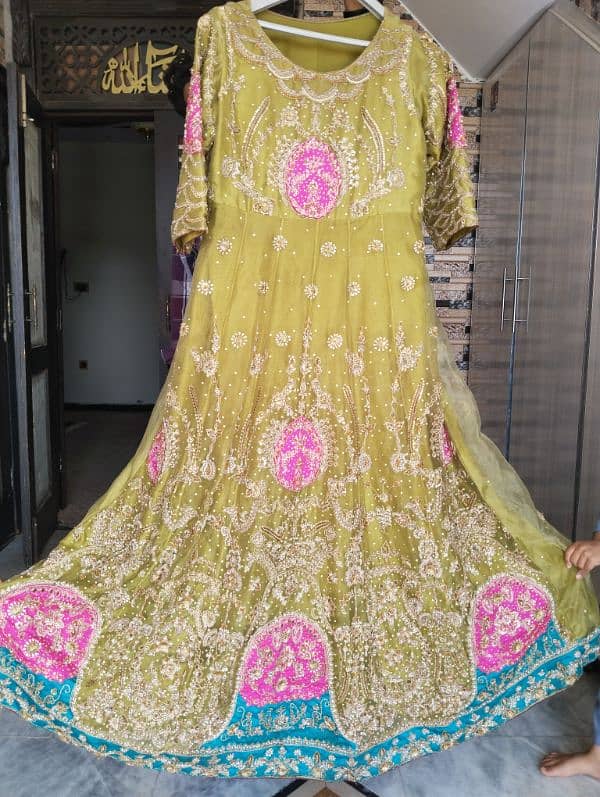 Bridal Mehndi Dress Available For Sale 4