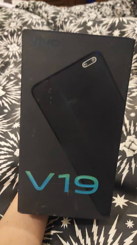 Vivo V19 with Box 47000 PKR 2