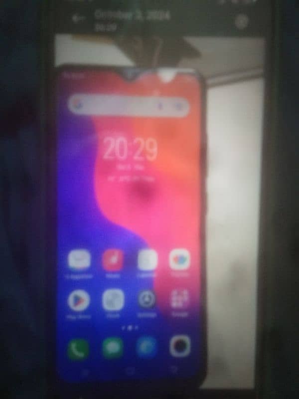 3GB RAM 32GB memory vivo y93 0