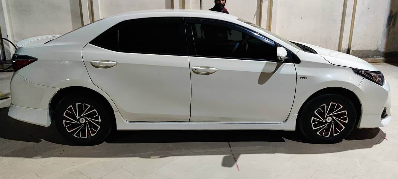 Toyota Corolla GLI 2016 3