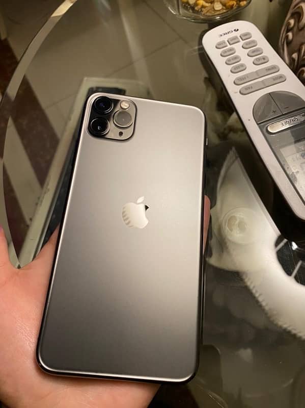 iPhone 11 pro max 256Gb dual sim pta approved 0