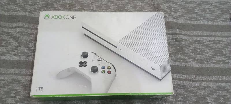 Xbox One S 1 TB 7