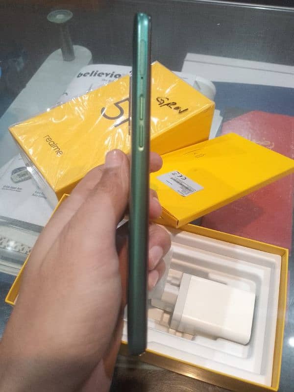 realme 5i 4 64 2