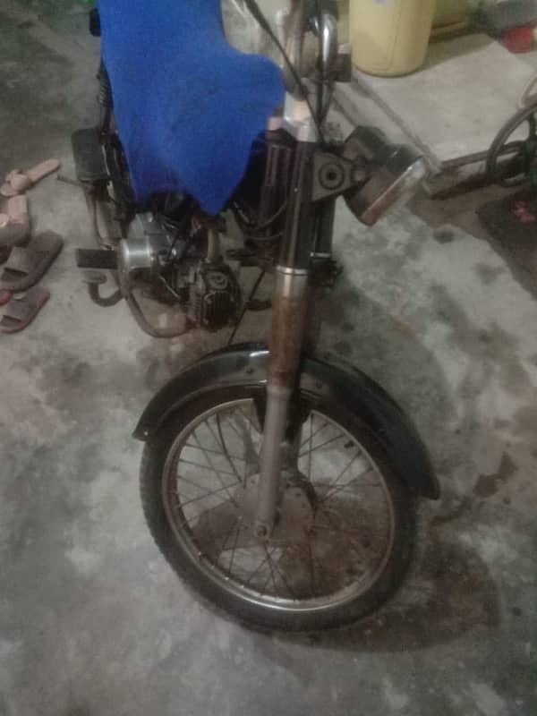 hi speed bike 70cc 2016 all ok good condition 5