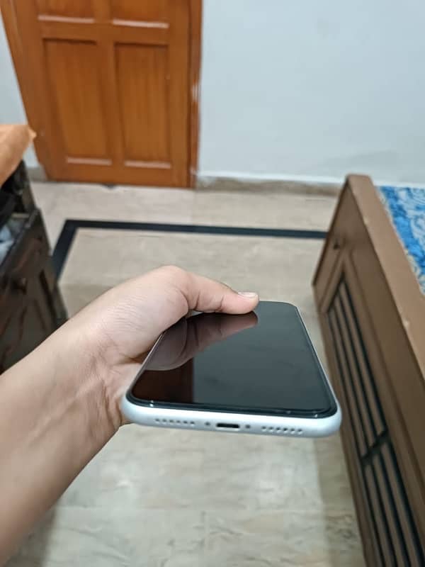 iphone xr jv 1