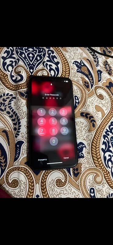 iPhone XR 64gb read add 3