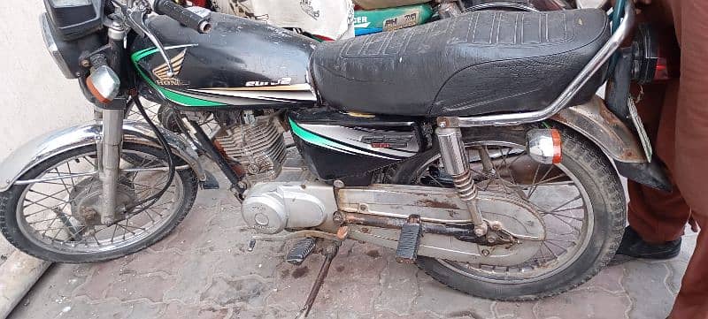 Honda 125 Black 2