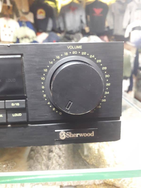 amplifier Sherwood original 220 3