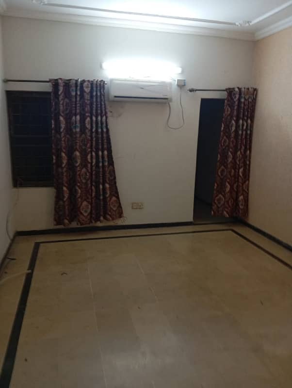 13 MARLA UPPER PORTION FOR RENT 8