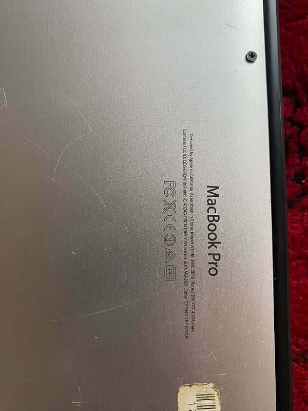 Macbook Pro Retina 2014 15.4 Inch Screen 512GB SSD Laptop 1