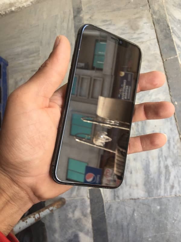 iPhone 11 Pro 64gb factory unlock 1