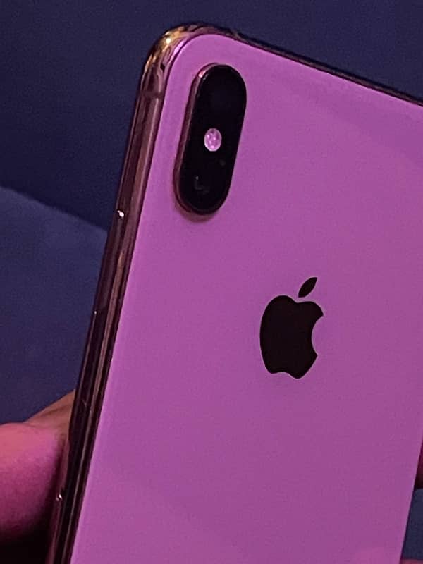 Iphone XS Max (Golden Color) 64GB 3