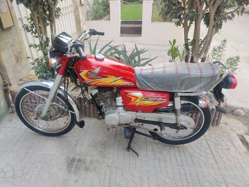 Honda 125 model 2021 Karachi number contact only call me 0