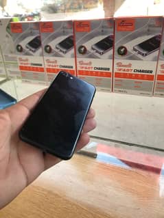 i phone 7 PTA 128 gb