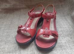 Imported structured Clarks Sandal in very Good condition