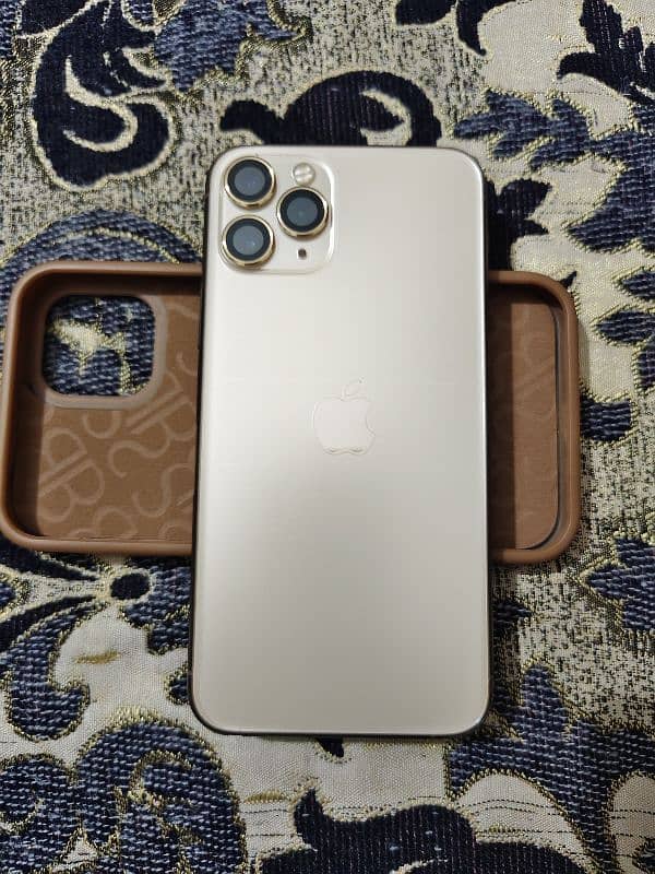 iPhone 11 Pro 256GB (Pta Approved) 3